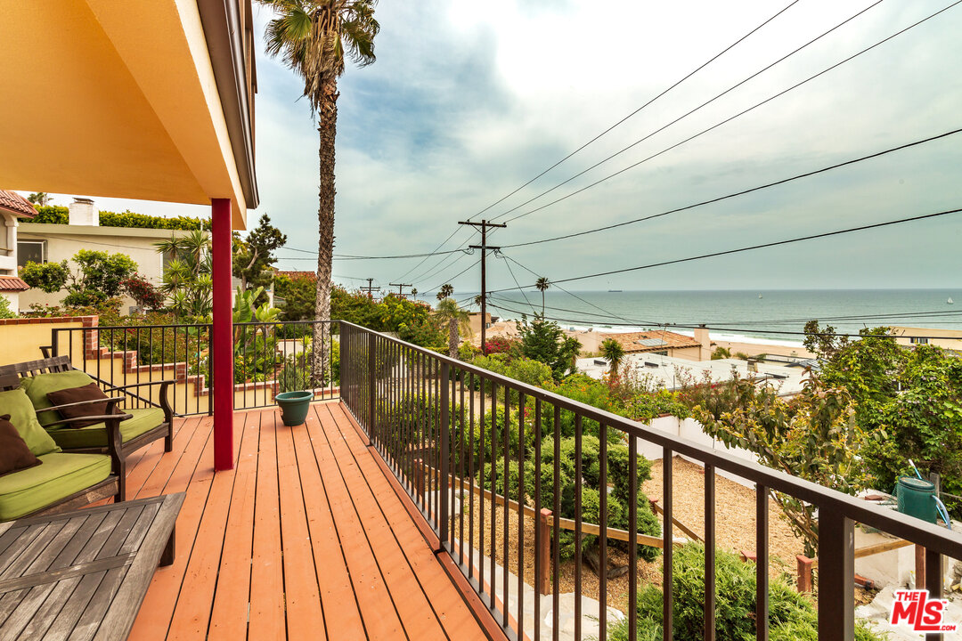 7203 Rindge Avenue Playa del Rey, CA 90293 - Photo 31 of 47