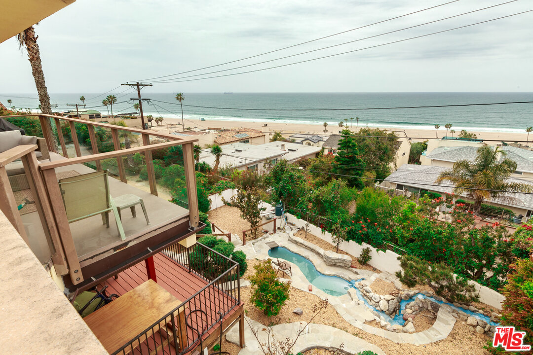 7203 Rindge Avenue Playa del Rey, CA 90293 - Photo 33 of 47