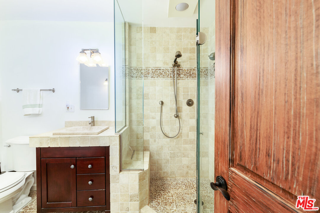 7203 Rindge Avenue Playa del Rey, CA 90293 - Photo 40 of 47