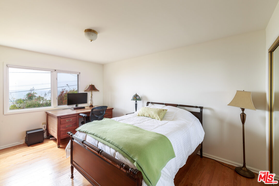 7203 Rindge Avenue Playa del Rey, CA 90293 - Photo 41 of 47