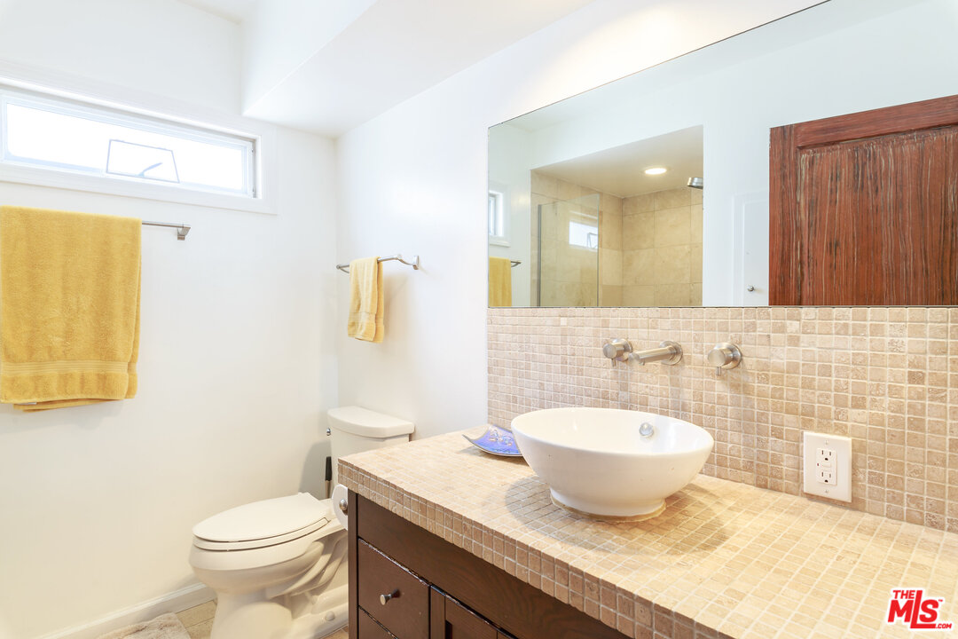 7203 Rindge Avenue Playa del Rey, CA 90293 - Photo 43 of 47