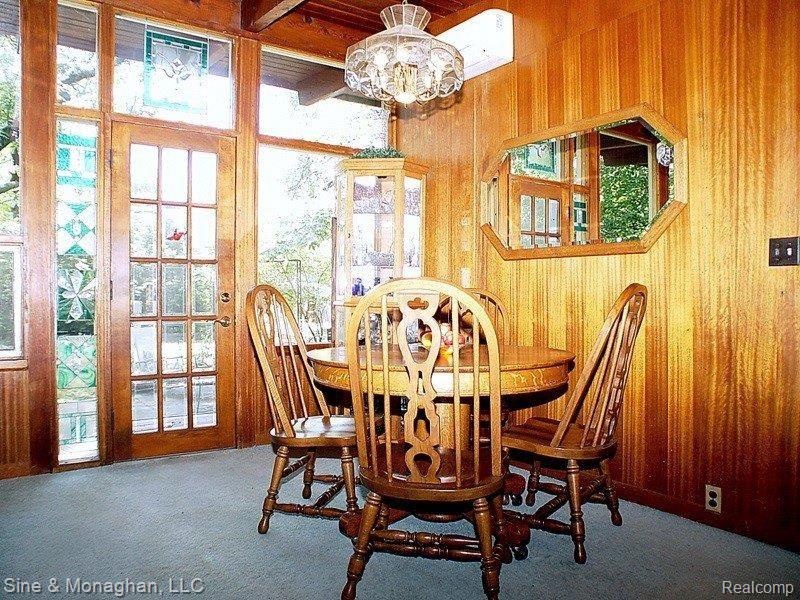 6 Devonshire Road Pleasant Ridge, MI 48069 - Photo 7 of 13 Dining Area