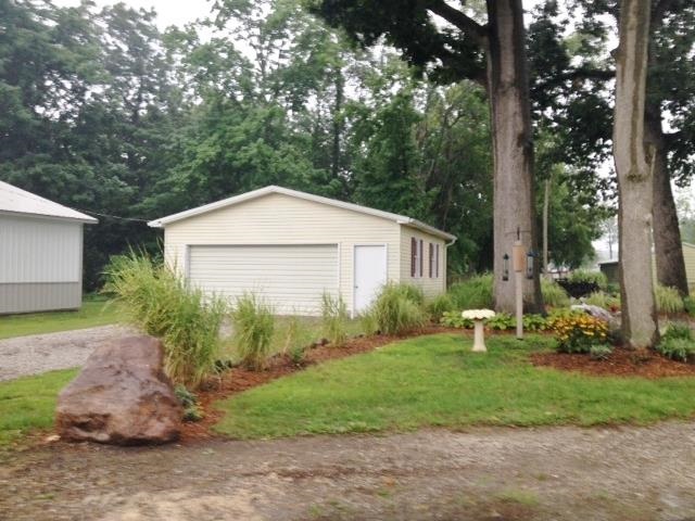 2212 Wolfs Point Drive Rochester, IN 46975 - Photo 2 of 15