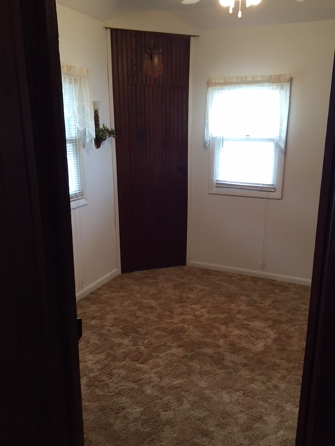 2212 Wolfs Point Drive Rochester, IN 46975 - Photo 14 of 15