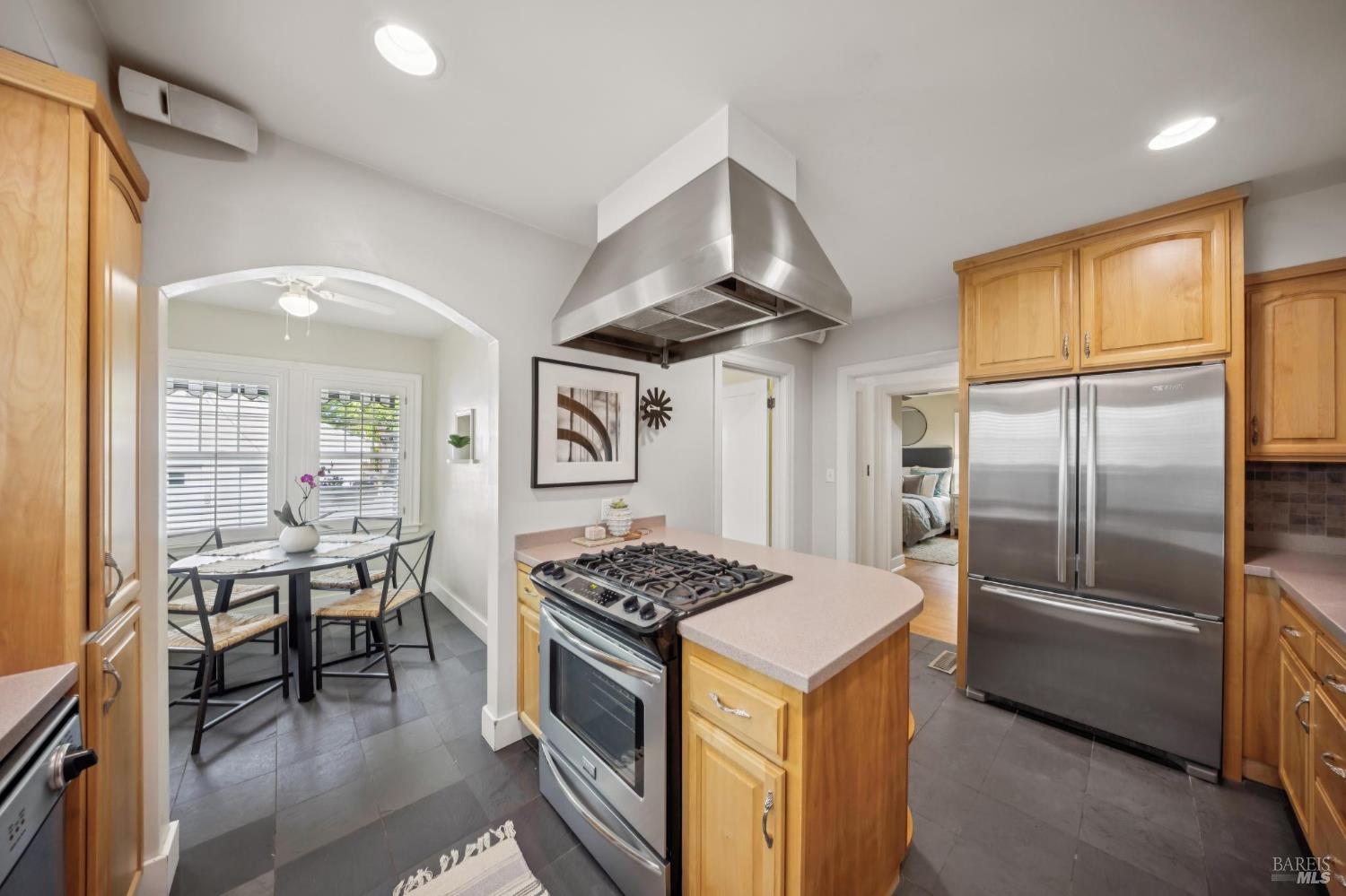 909 Slater Street Santa Rosa, CA 95401 - Photo 14 of 39