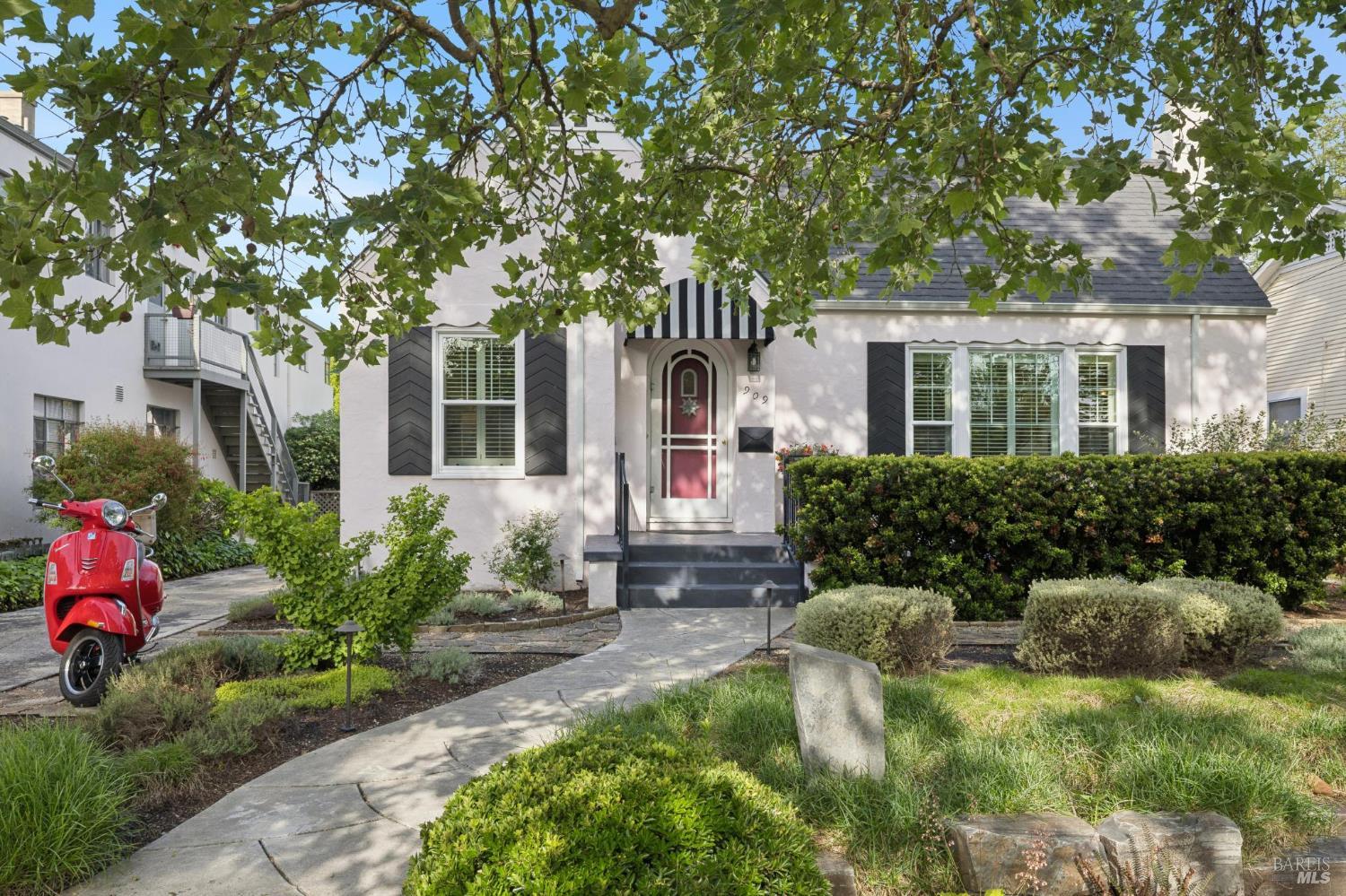 909 Slater Street Santa Rosa, CA 95401 - Photo 2 of 39