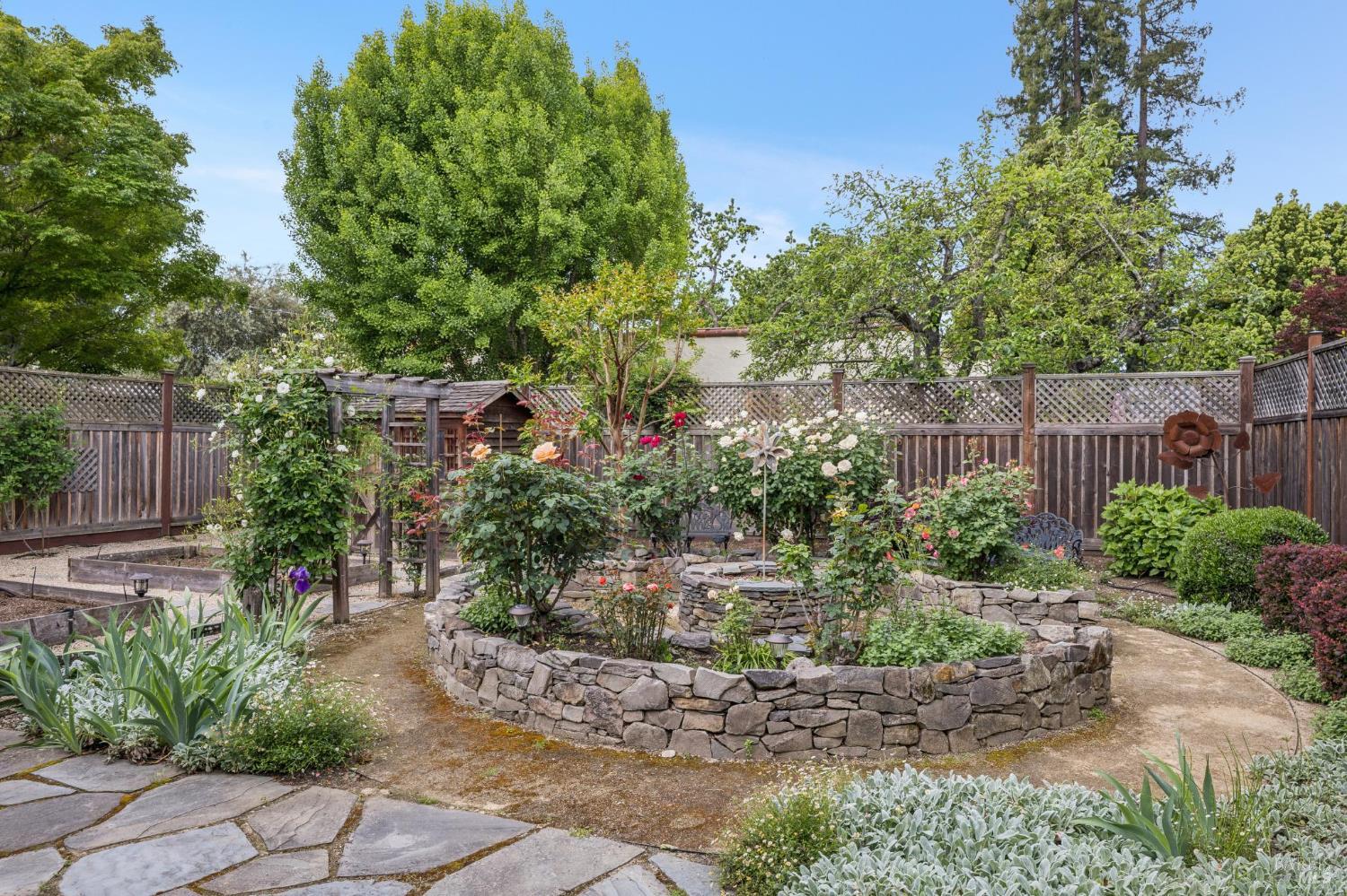 909 Slater Street Santa Rosa, CA 95401 - Photo 32 of 39