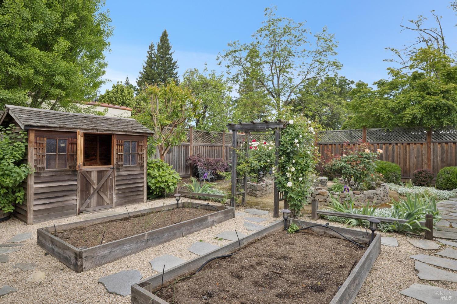 909 Slater Street Santa Rosa, CA 95401 - Photo 34 of 39