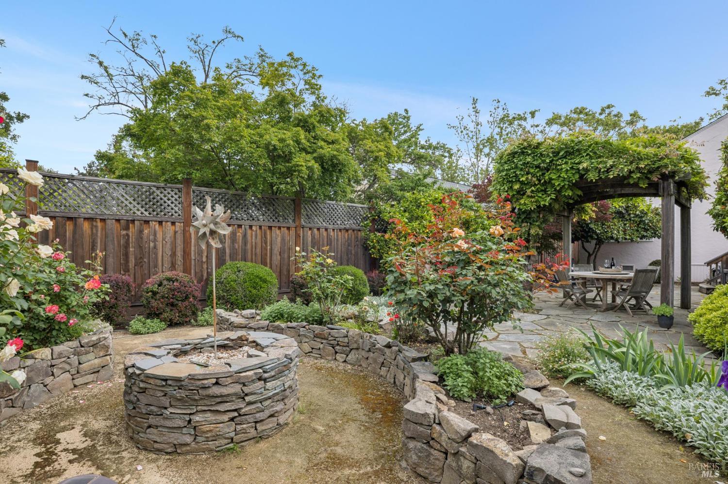 909 Slater Street Santa Rosa, CA 95401 - Photo 36 of 39