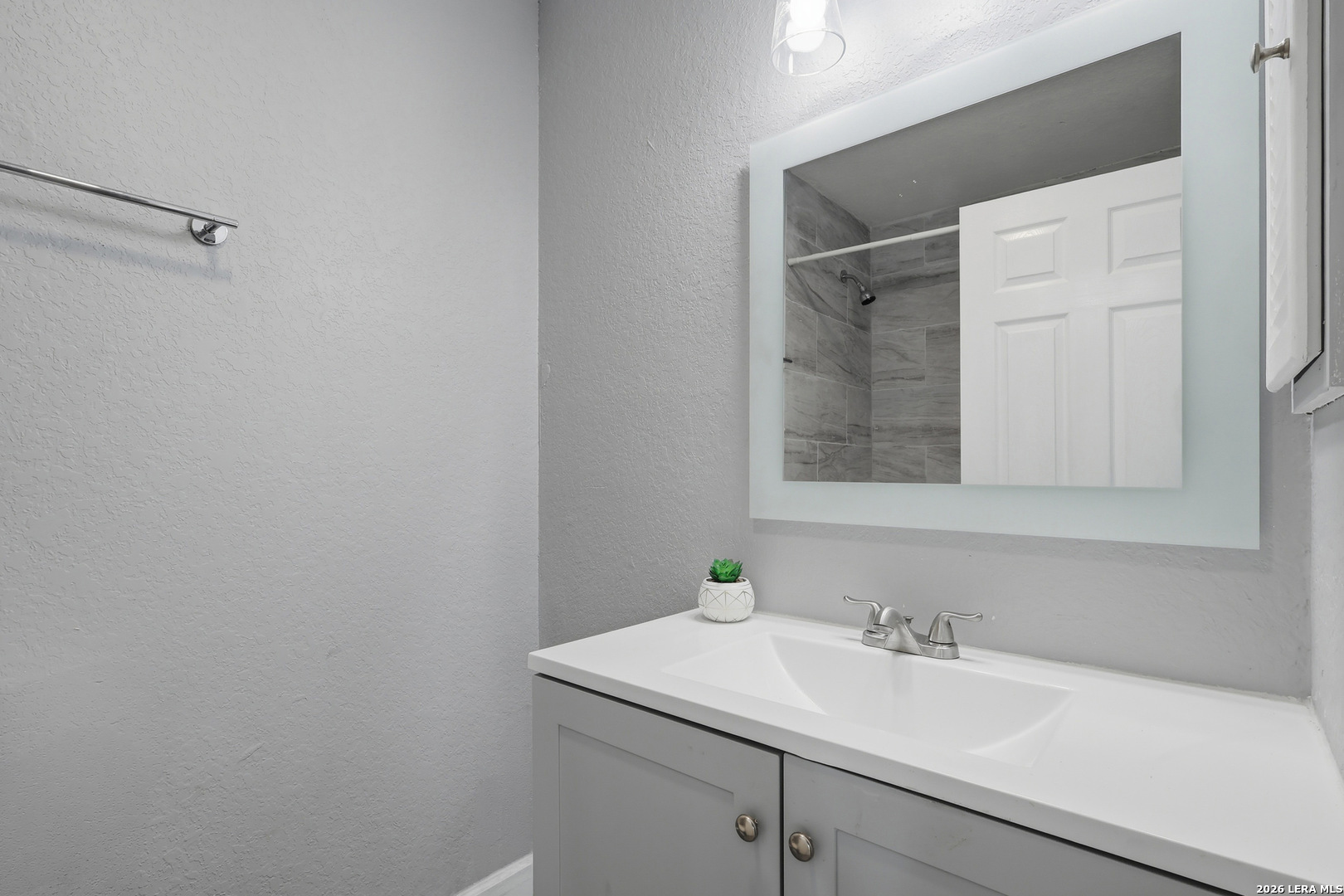 5122 Binz-Engleman Road Kirby, TX 78219 - Photo 12 of 25