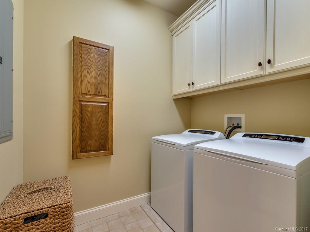 978 Rixhaven Drive Saluda, NC 28773 - Photo 8 of 24 Gallery Image 8