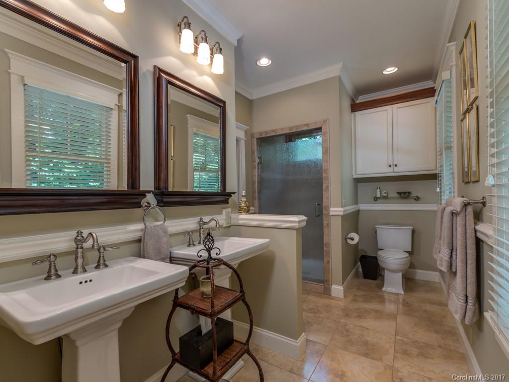 978 Rixhaven Drive Saluda, NC 28773 - Photo 10 of 24 Gallery Image 10