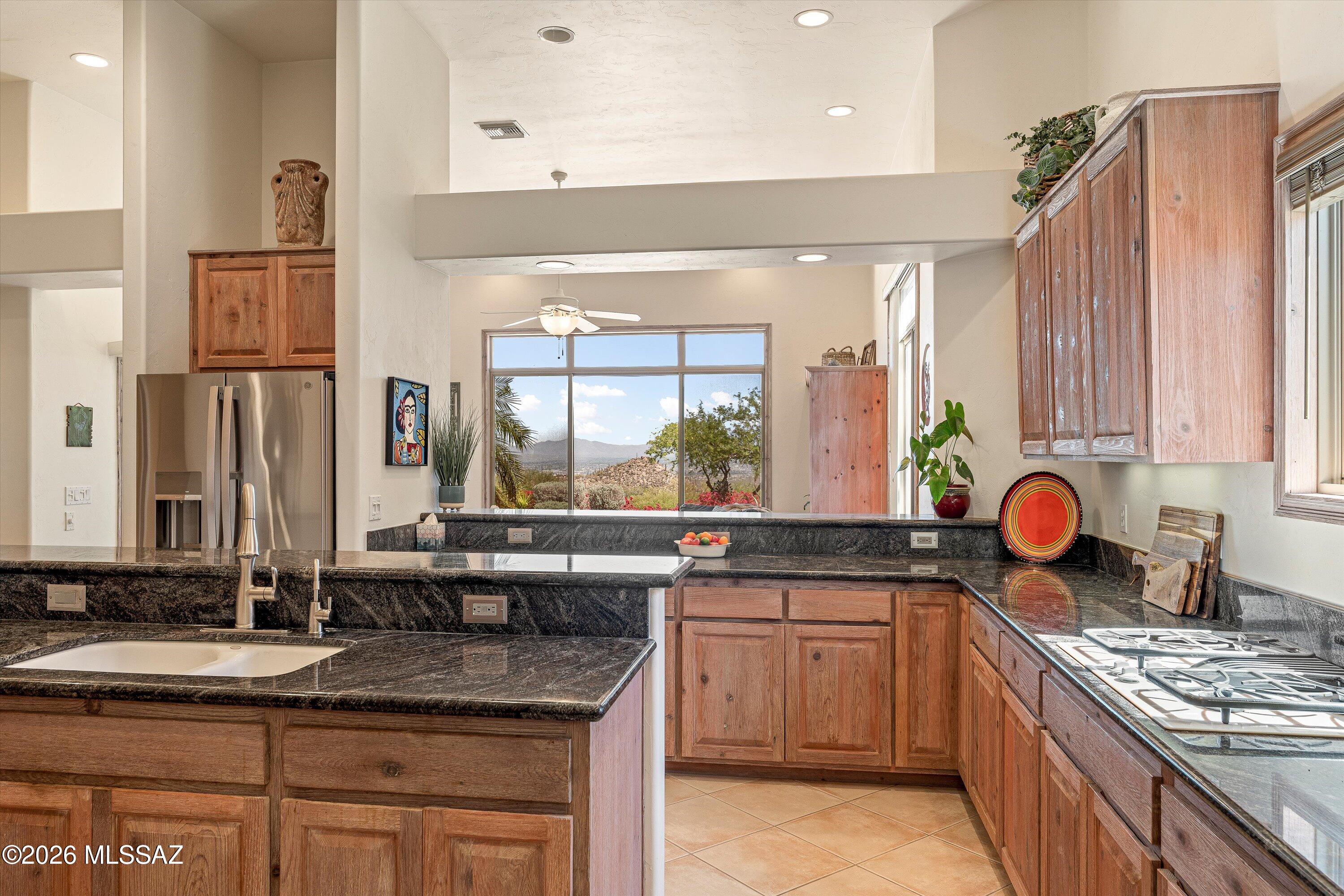 6262 West Trails End Road Tucson, AZ 85745 - Photo 7 of 51 Kitchen