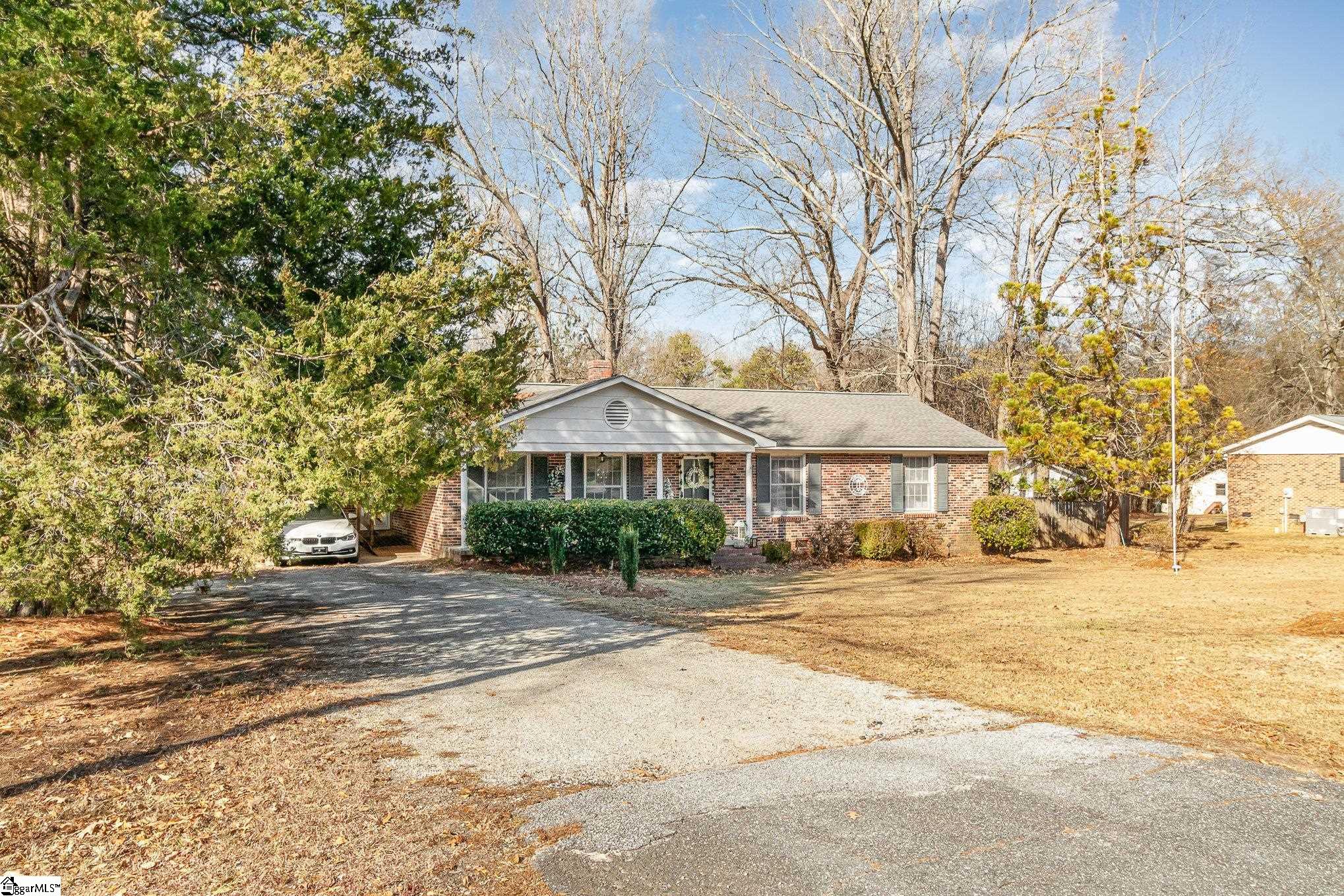 181 State Rd S-30-483 Clinton, SC 29325 - Photo 2 of 27