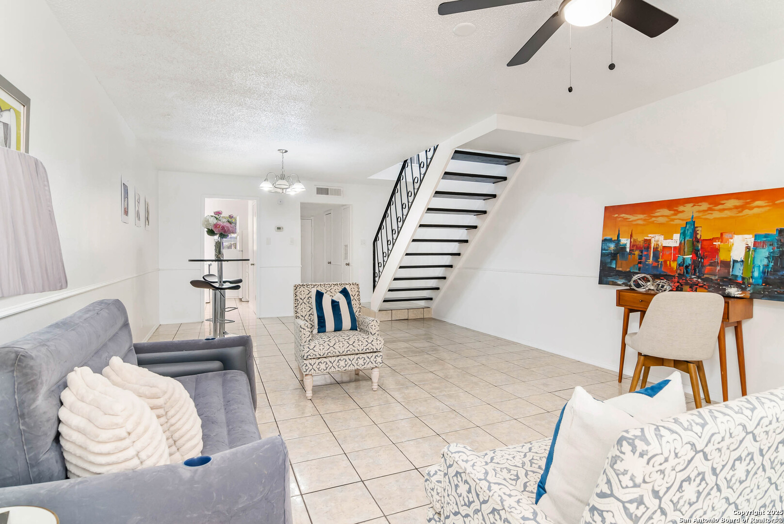 911 Vance Jackson Road, Unit A San Antonio, TX 78201 - Photo 12 of 20 a living room with furniture and wooden floor