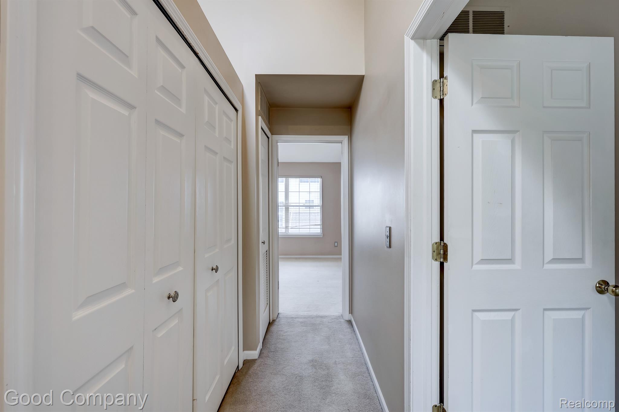 159 Georgetown Square North Royal Oak, MI 48067 - Photo 22 of 41