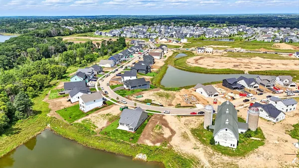 $1,100,000 | 3644 Knightsbridge Ln Lake, Lake Elmo, MN 55042