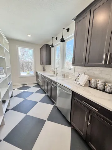 $1,100,000 | 3644 Knightsbridge Ln Lake, Lake Elmo, MN 55042