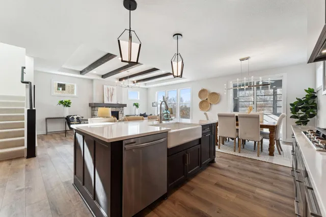 $1,100,000 | 3644 Knightsbridge Ln Lake, Lake Elmo, MN 55042