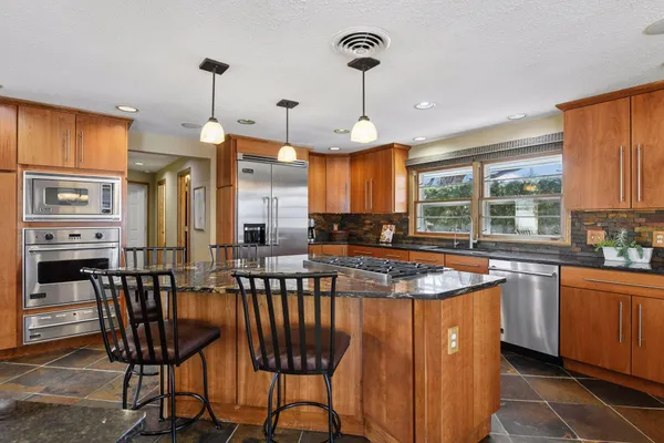 $2,250,000 | 4005 County Road 44, Mound, MN 55364