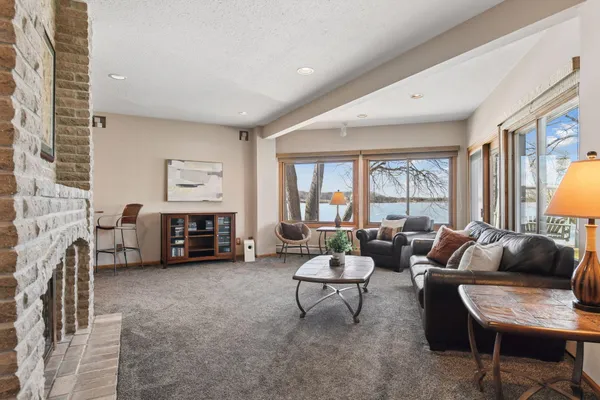 $2,250,000 | 4005 County Road 44, Mound, MN 55364