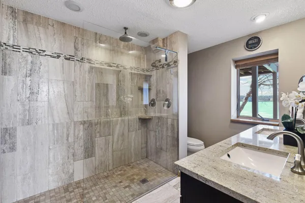 $2,250,000 | 4005 County Road 44, Mound, MN 55364