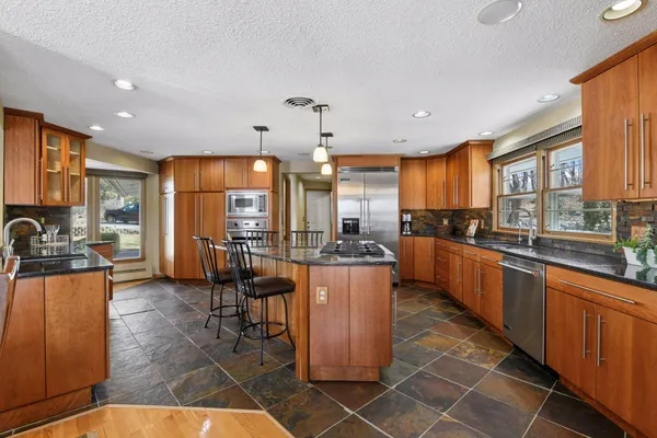 $2,250,000 | 4005 County Road 44, Mound, MN 55364