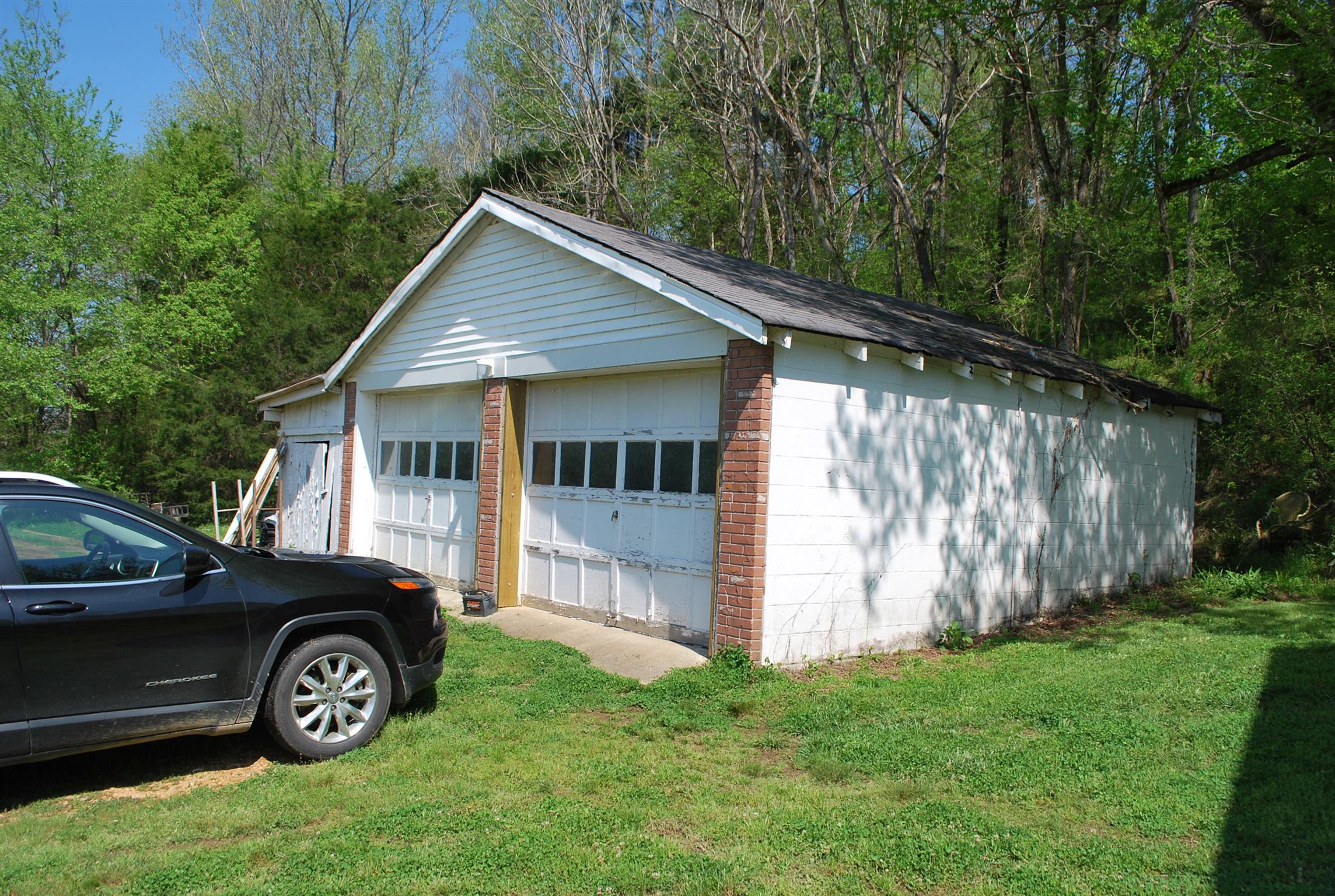 2860 East Beaverdam Road Centerville, TN 37033 - Photo 4 of 30 Gallery Image 4