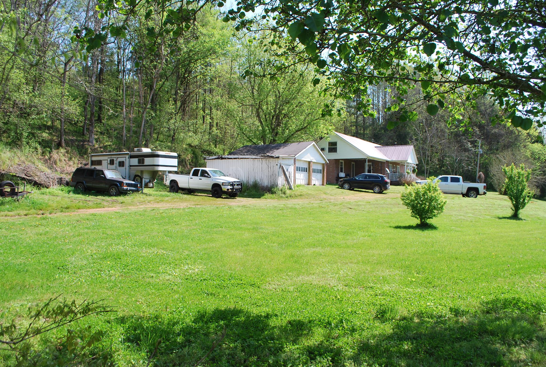 2860 East Beaverdam Road Centerville, TN 37033 - Photo 5 of 30 Gallery Image 5