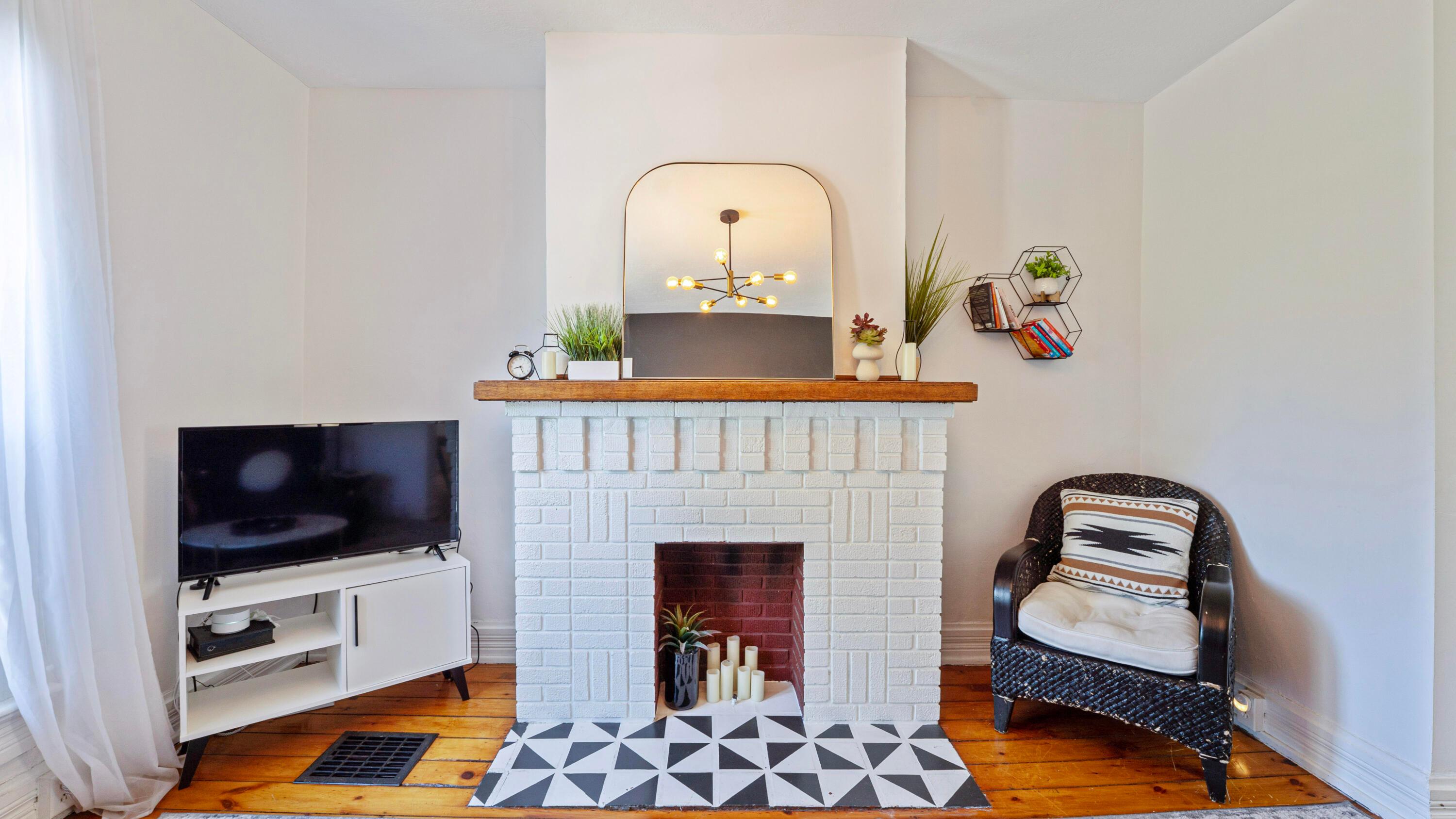 1148 Perry Street Columbus, OH 43201 - Photo 12 of 43 Fireplace