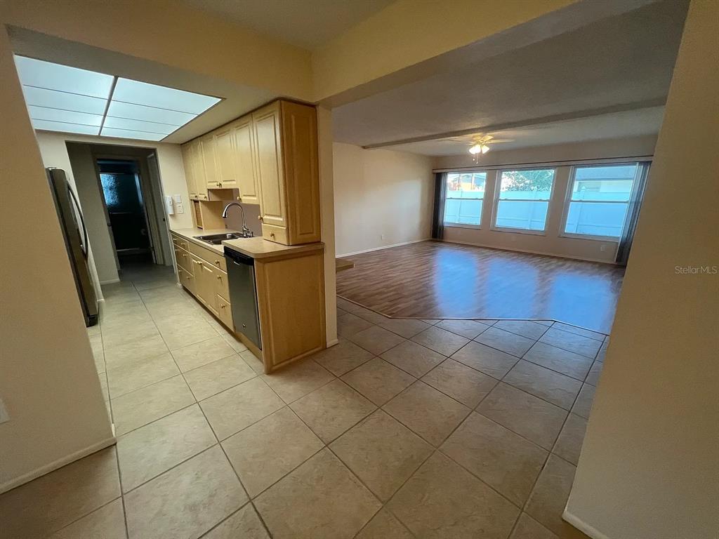 3710 Wilkinson Road Sarasota, FL 34233 - Photo 7 of 20