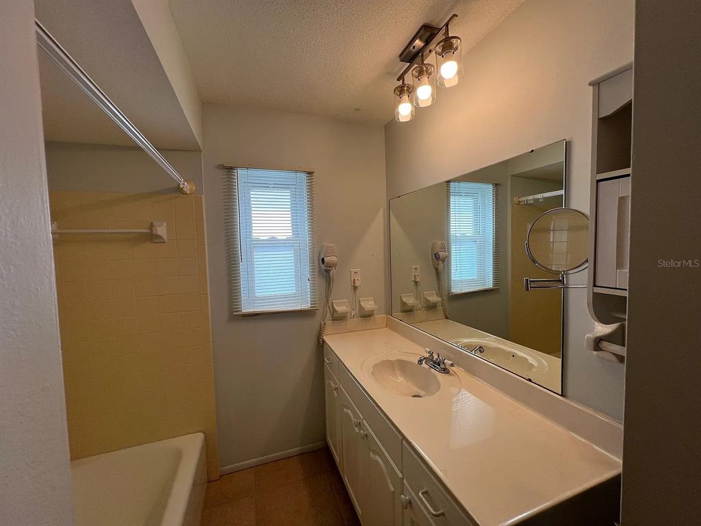 3710 Wilkinson Road Sarasota, FL 34233 - Photo 10 of 20