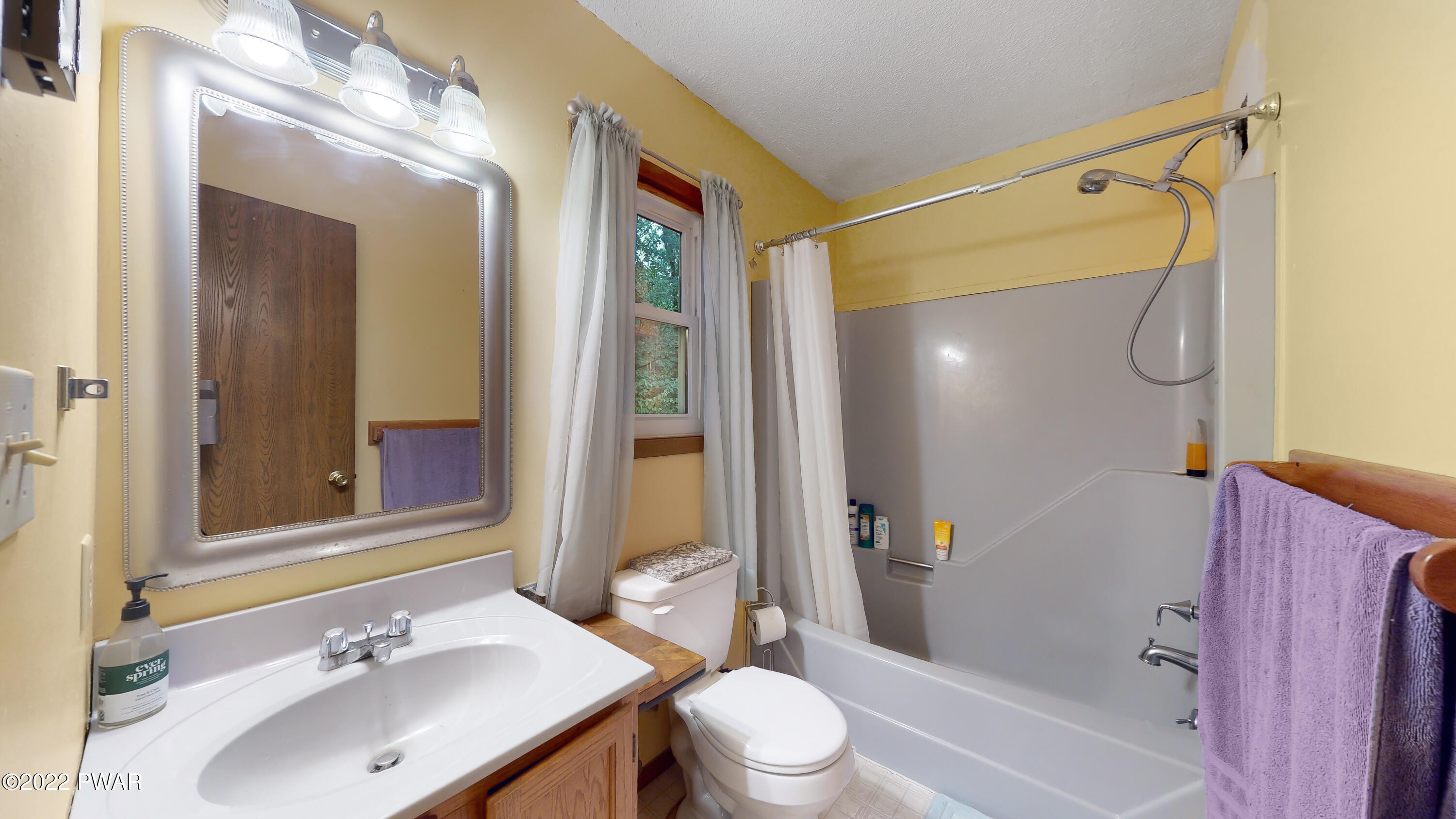 167 Butternut Road Milford, PA 18337 - Photo 13 of 37 167-Butternut-Rd-08232022_155526