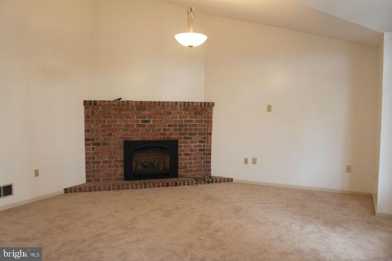 4 Robert Road Lititz, PA 17543 - Photo 3 of 46