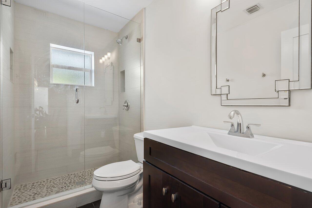 855 Berkley Street Boca Raton, FL 33487 - Photo 18 of 48 018-855BerkleyStreet-BocaRaton-FL-33487-