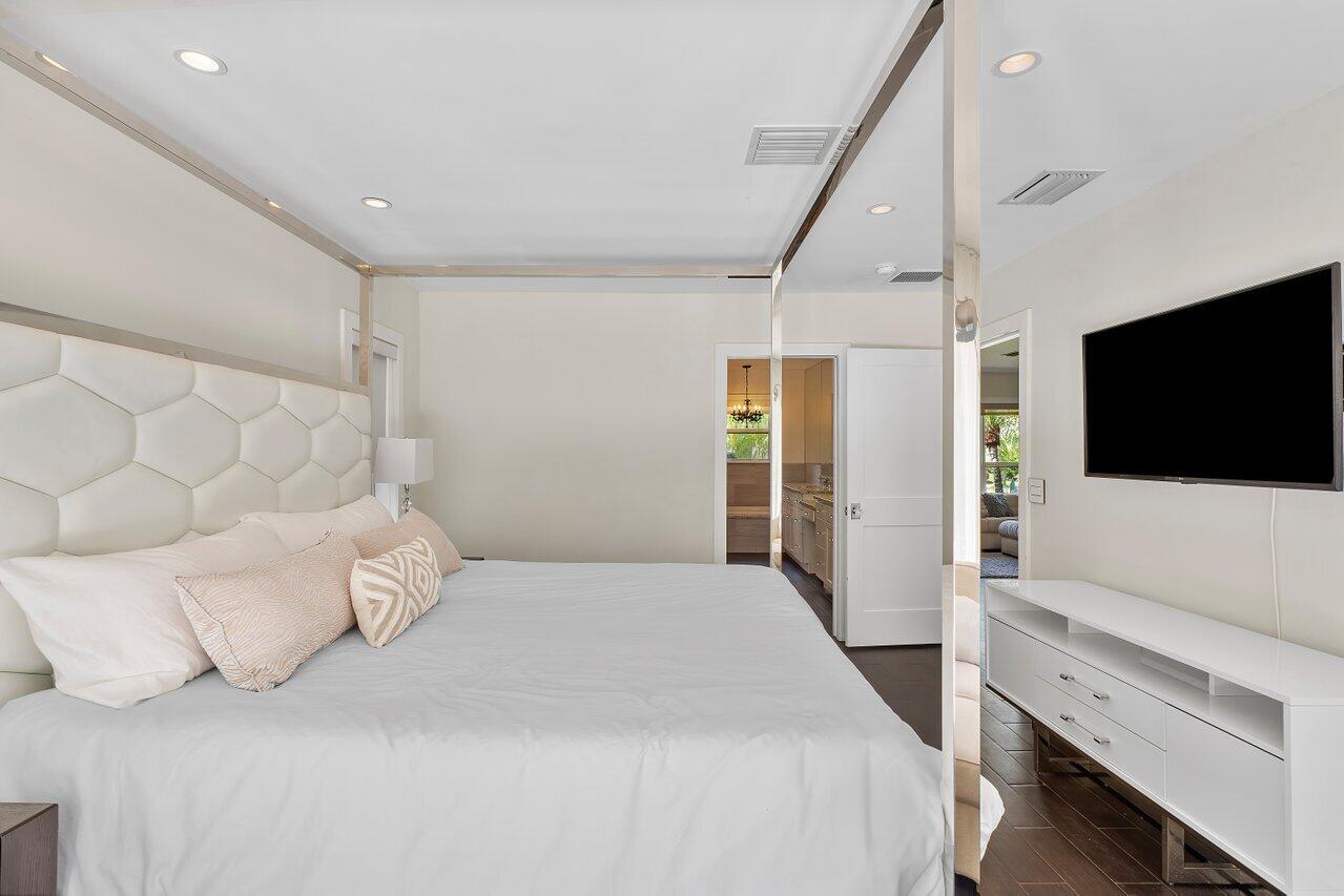 855 Berkley Street Boca Raton, FL 33487 - Photo 23 of 48 023-855BerkleyStreet-BocaRaton-FL-33487-