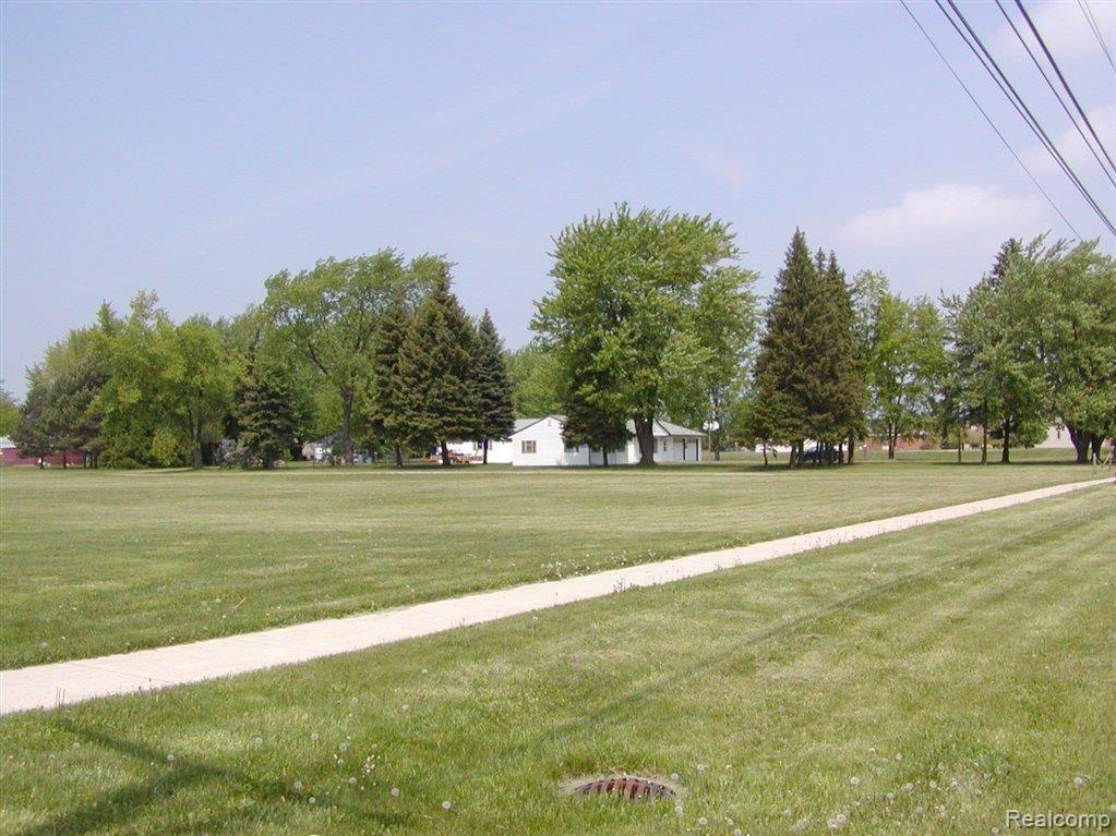 42501 Hayes Road Sterling Heights, MI 48313 - Photo 10 of 16 Hayes 009.JPG