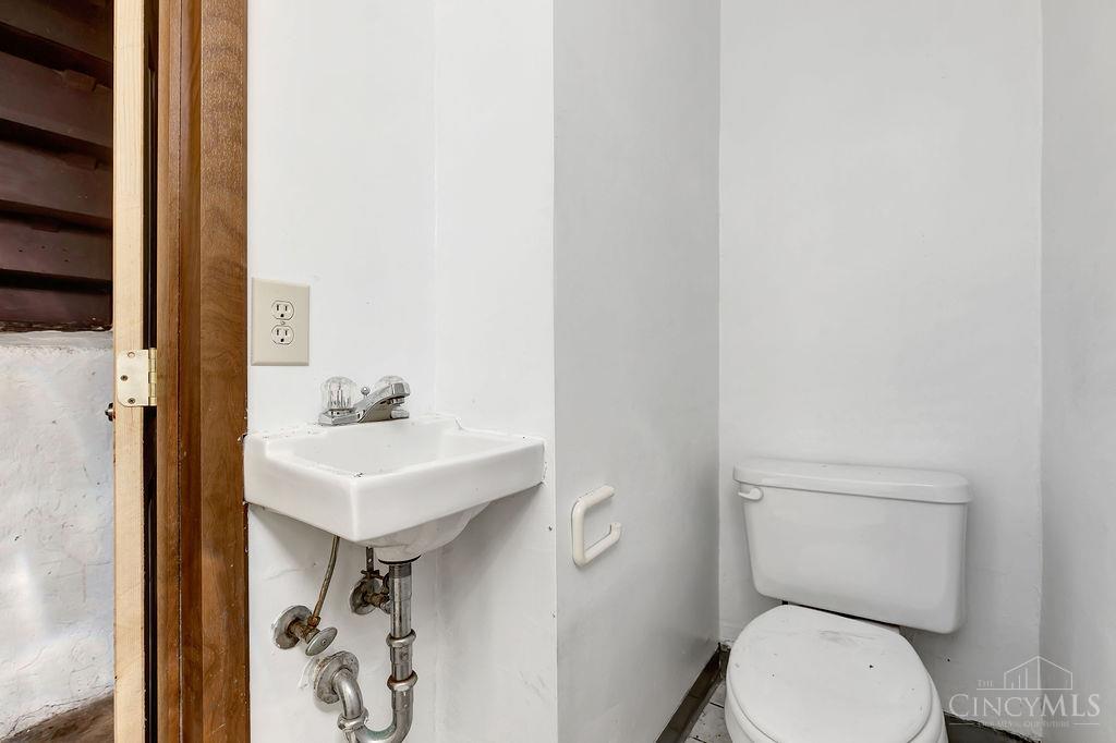 5020 Sidney Road Cincinnati, OH 45238 - Photo 21 of 29