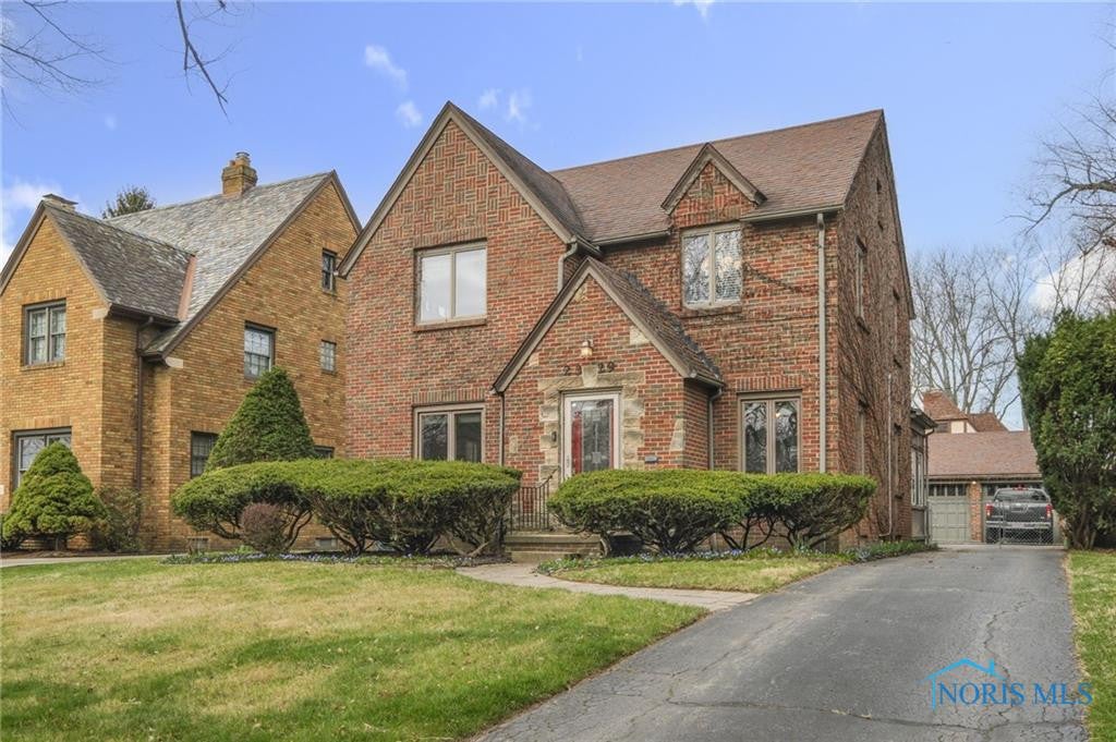 2329 Goddard Road Toledo, OH 43606 - Photo 2 of 41 Gallery Image 2