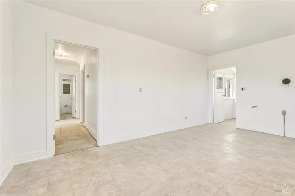 $950,000 | 852 Western Avenue, Petaluma, CA 94952