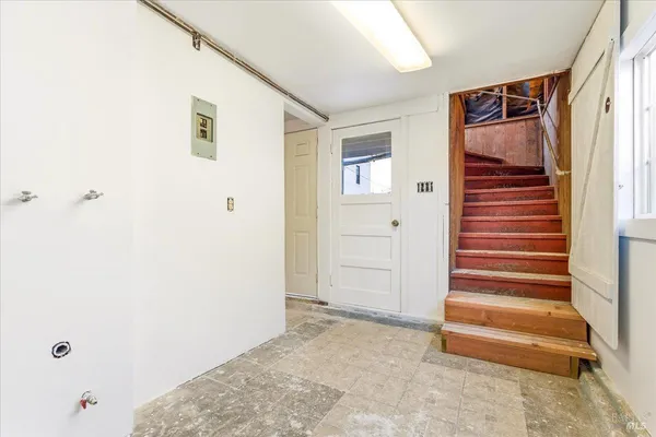 $950,000 | 852 Western Avenue, Petaluma, CA 94952