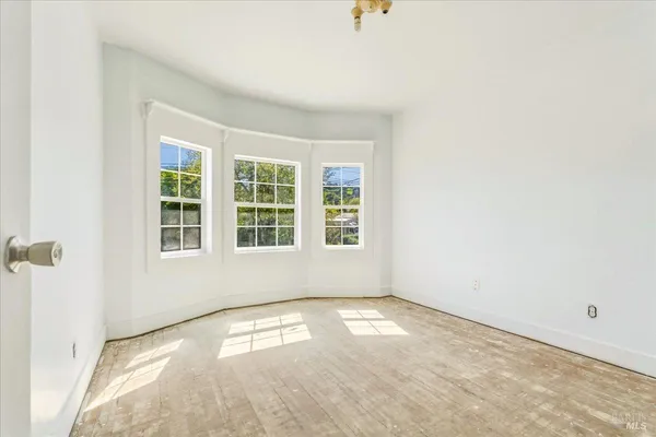 $950,000 | 852 Western Avenue, Petaluma, CA 94952