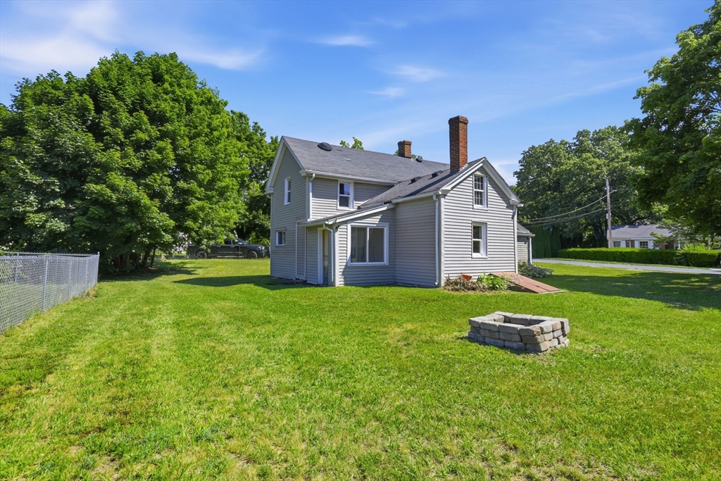 70 Milton Street Springfield, MA 01151 - Photo 34 of 37