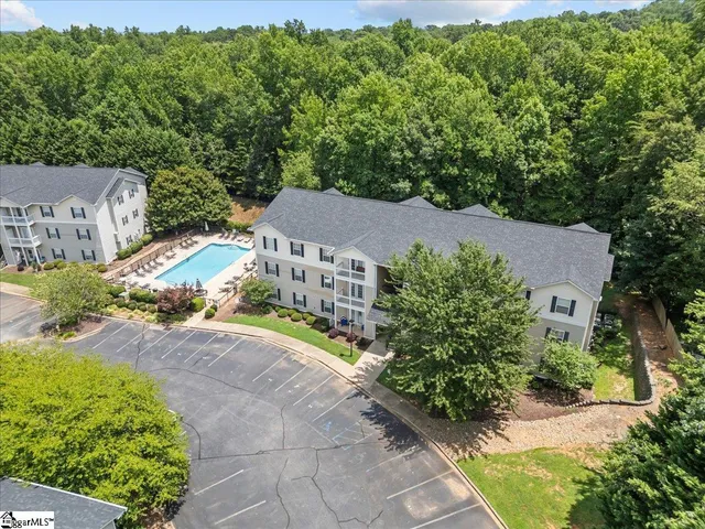 $209,900 | 222 McKenna Circle, Greenville, SC 29615