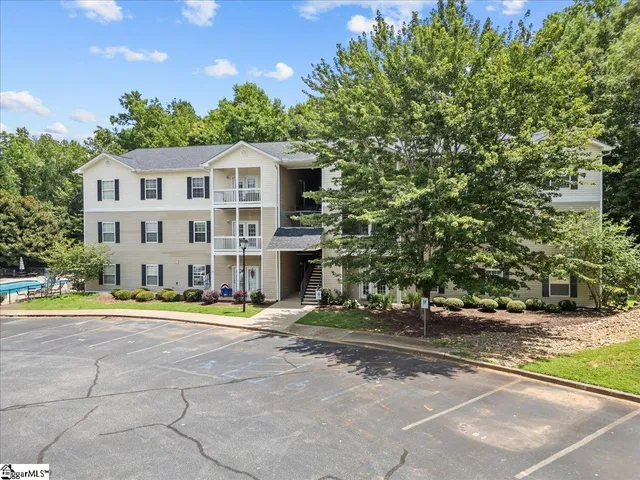 $209,900 | 222 McKenna Circle, Greenville, SC 29615