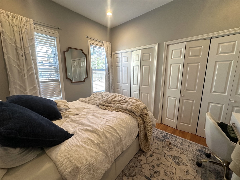 423 East 3rd Street, Unit 1 Boston, MA 02127 - Photo 5 of 10