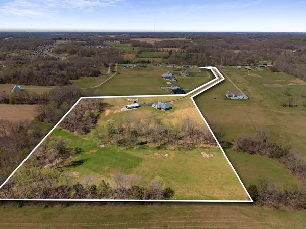 $1,600,000 | 4057 Calista Road, Cross Plains, TN 37049