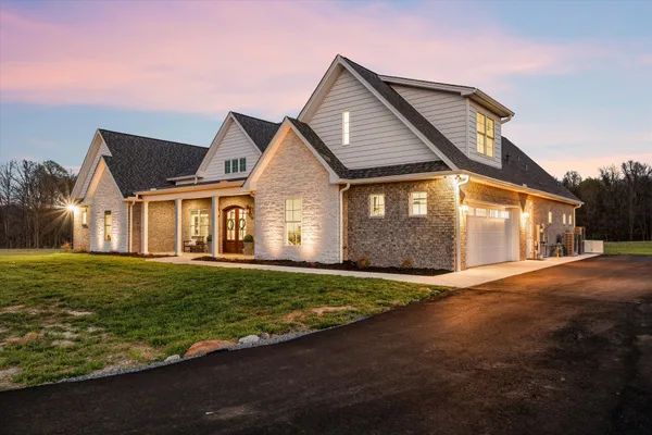 $1,600,000 | 4057 Calista Road, Cross Plains, TN 37049