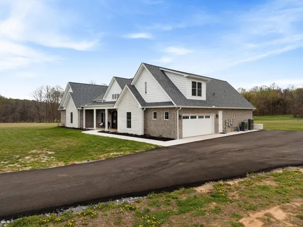 $1,600,000 | 4057 Calista Road, Cross Plains, TN 37049