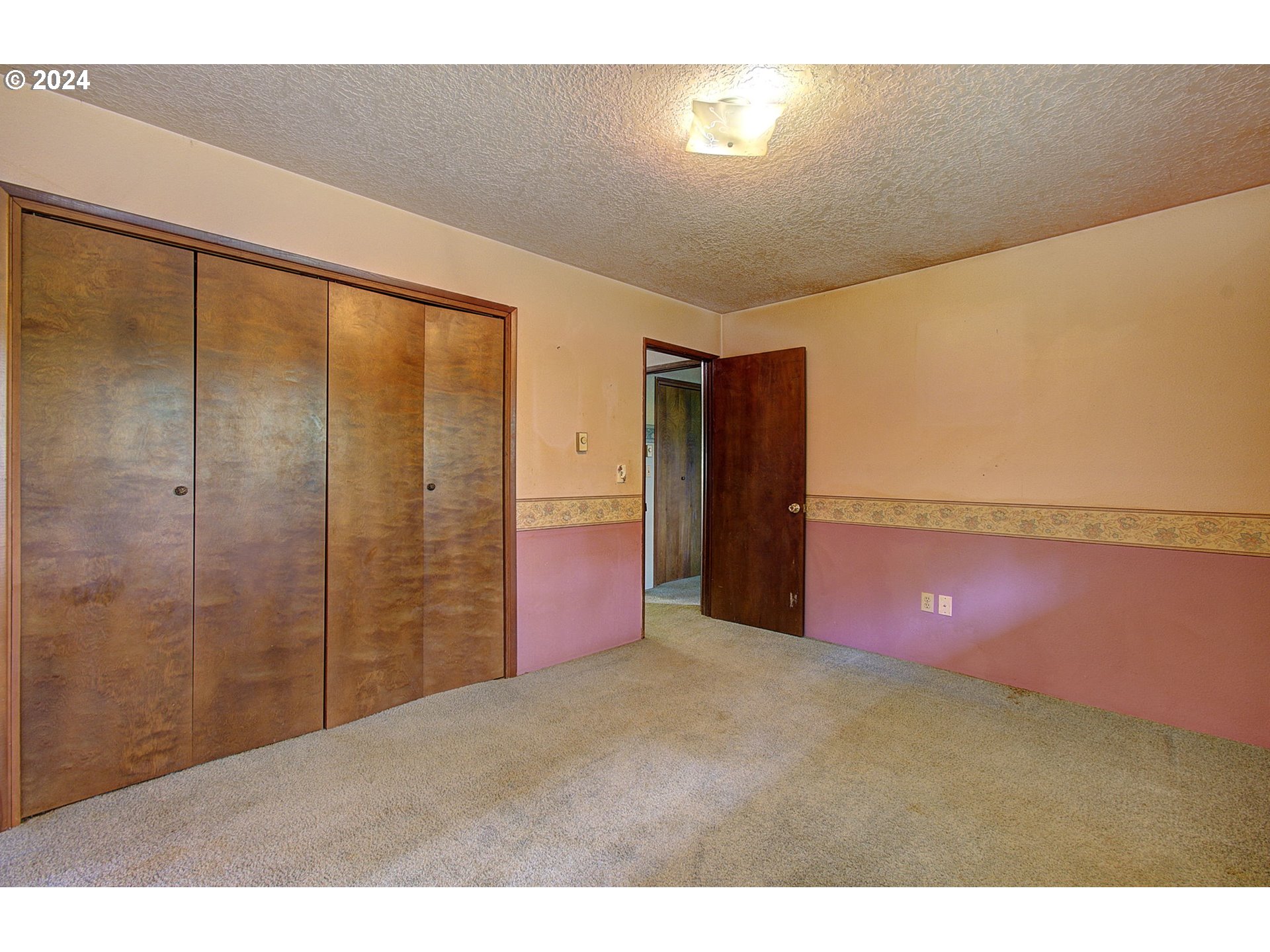 111 Backstrom Road Winlock, WA 98596 - Photo 15 of 30 a view of a livingroom with a hall